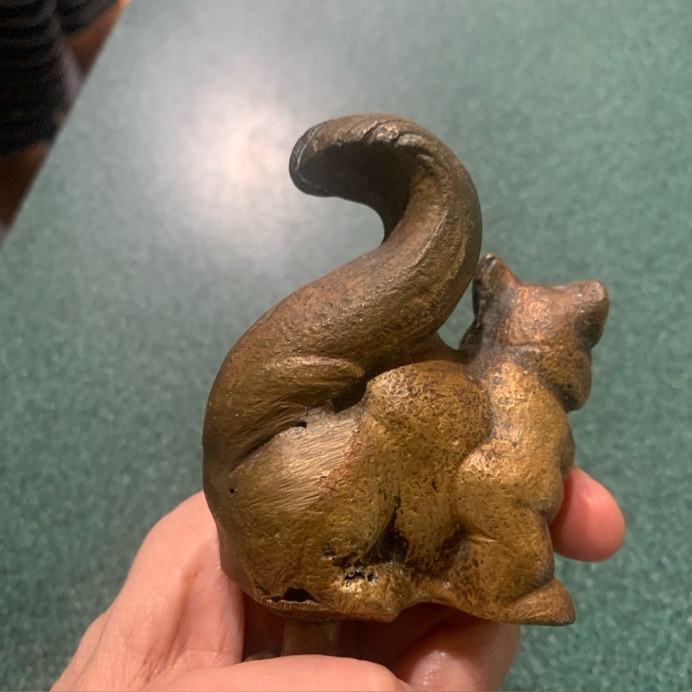 Vintage H.W. Axford Brass Squirrel Spigot Rustic Garden Faucet Decor - Picture 7 of 11